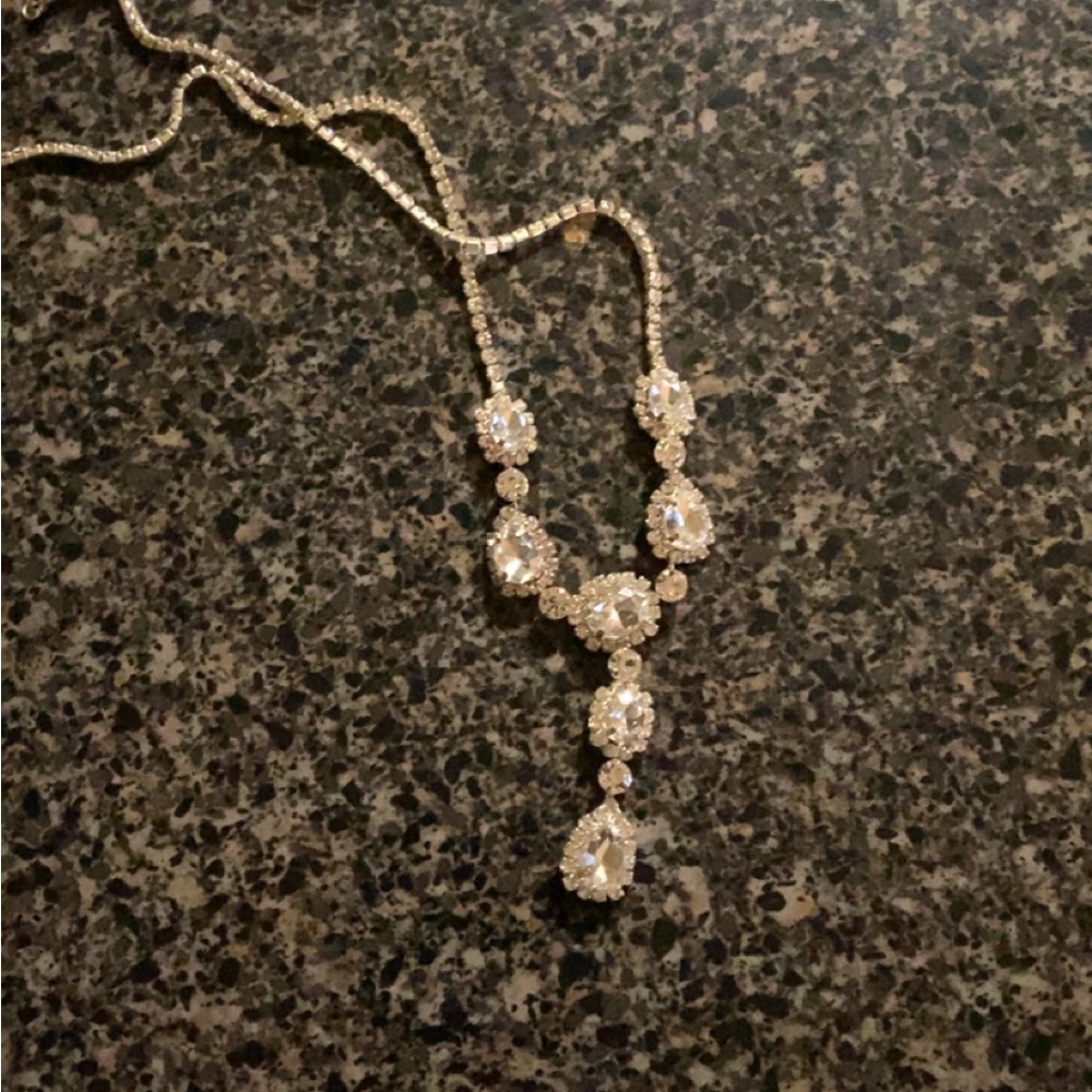 Silver sparkly statement necklace & earrings